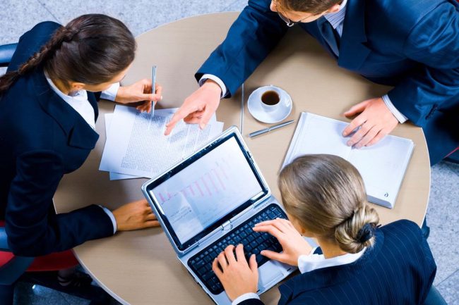 agencia seo en Valencia - reunion de marketing